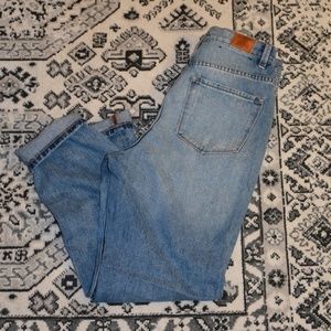 BDG Urban Outfitters Mom High-Rise Jeans